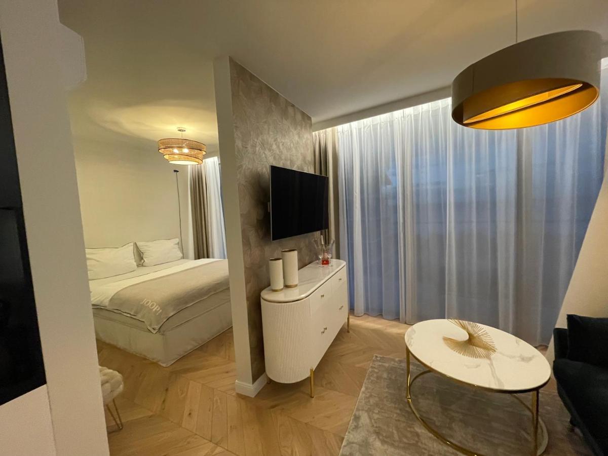 Wave Apartment Tyballtic 7Th Floor With Two Bedrooms And Sea View! Miedzyzdroje Exteriör bild