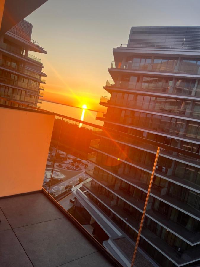 Wave Apartment Tyballtic 7Th Floor With Two Bedrooms And Sea View! Miedzyzdroje Exteriör bild
