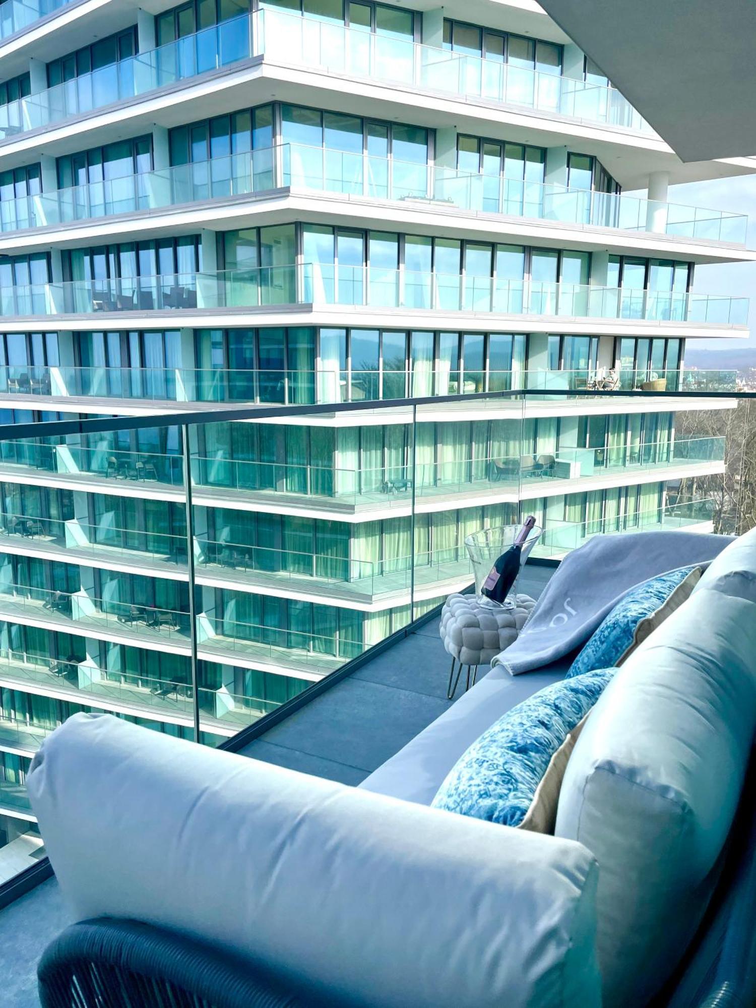 Wave Apartment Tyballtic 7Th Floor With Two Bedrooms And Sea View! Miedzyzdroje Exteriör bild